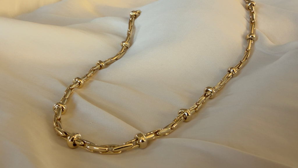 Selone Necklace