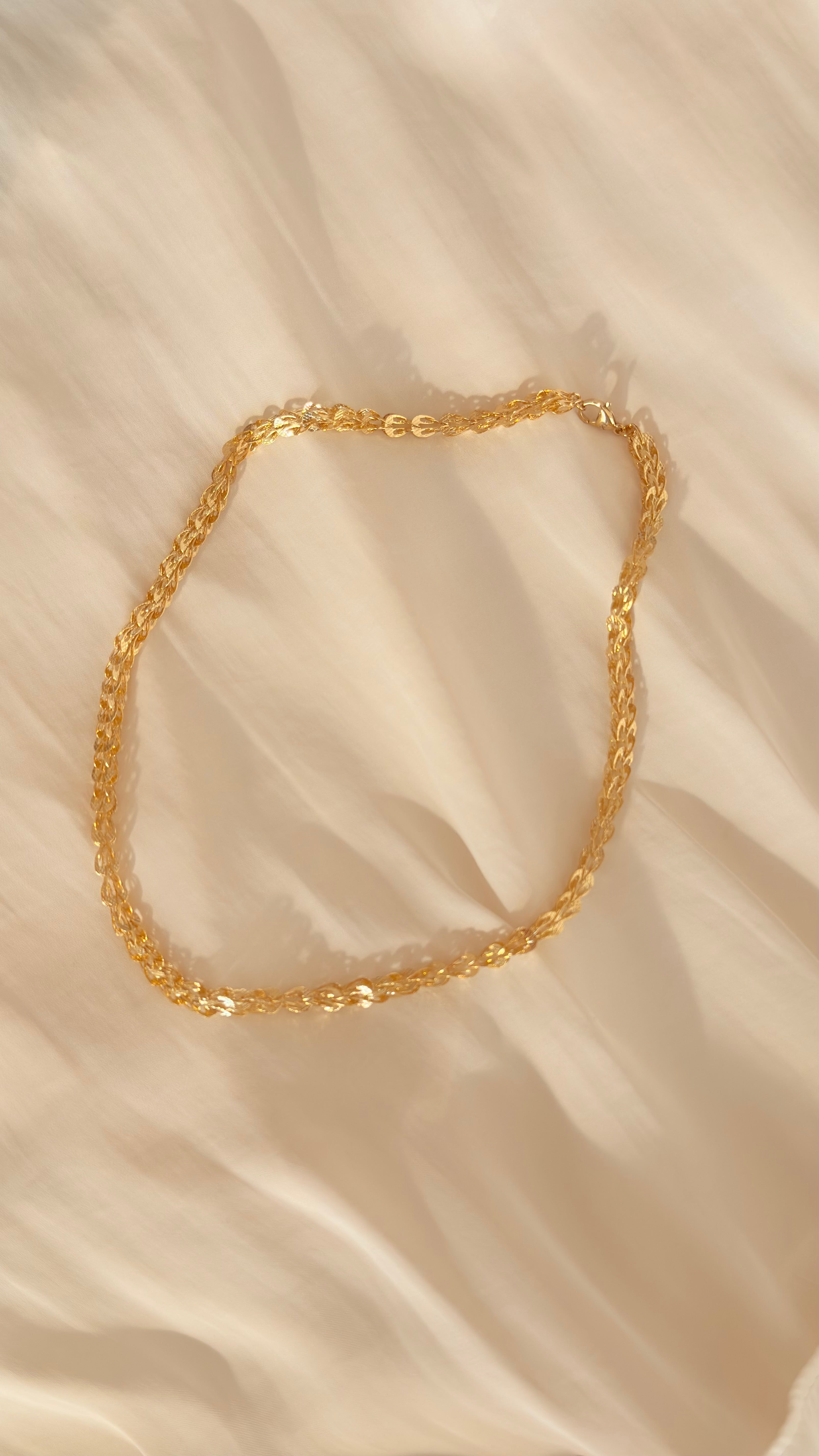 Eclat Gold Necklace