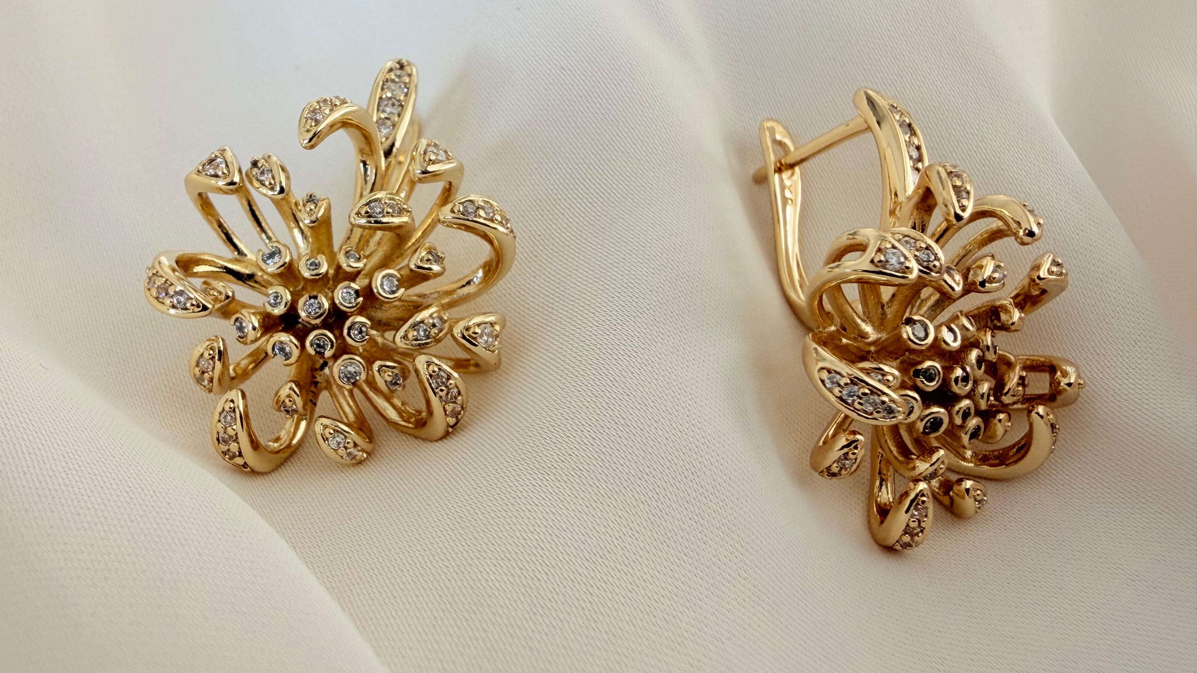 Flora Earrings