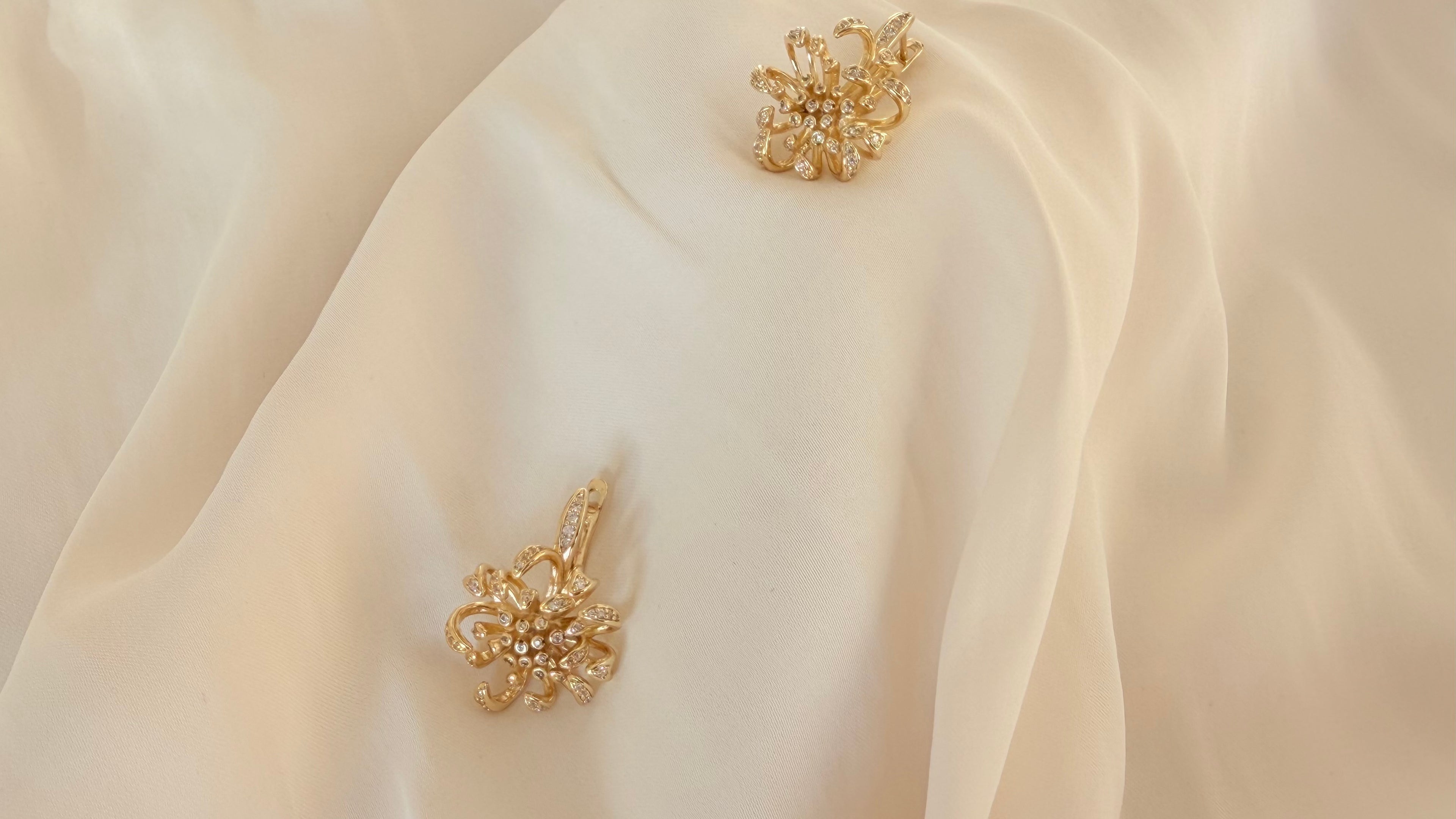 Flora Earrings