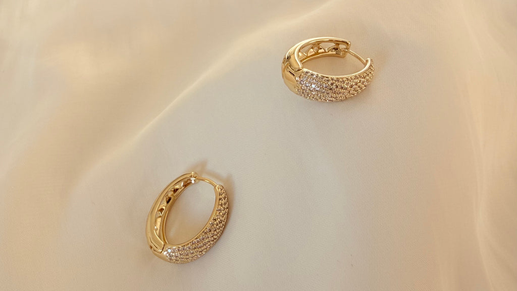 Etoile Hoop Earrings